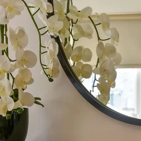 Дом отдыха Honeysuckle House *